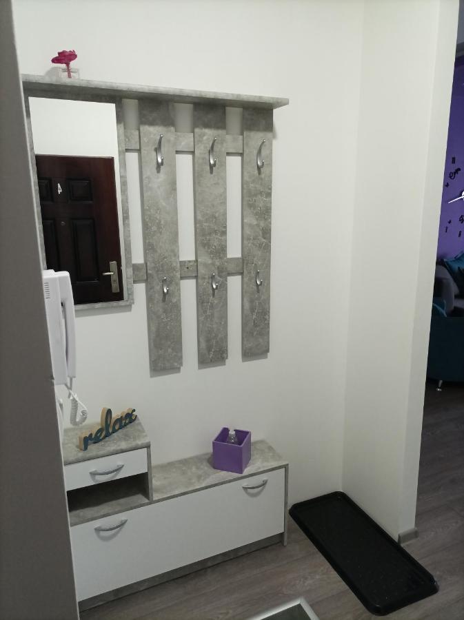 AAapartmani Indjija Indija Buitenkant foto